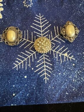 Vintage Buttons Silver Tone 3 Pieces